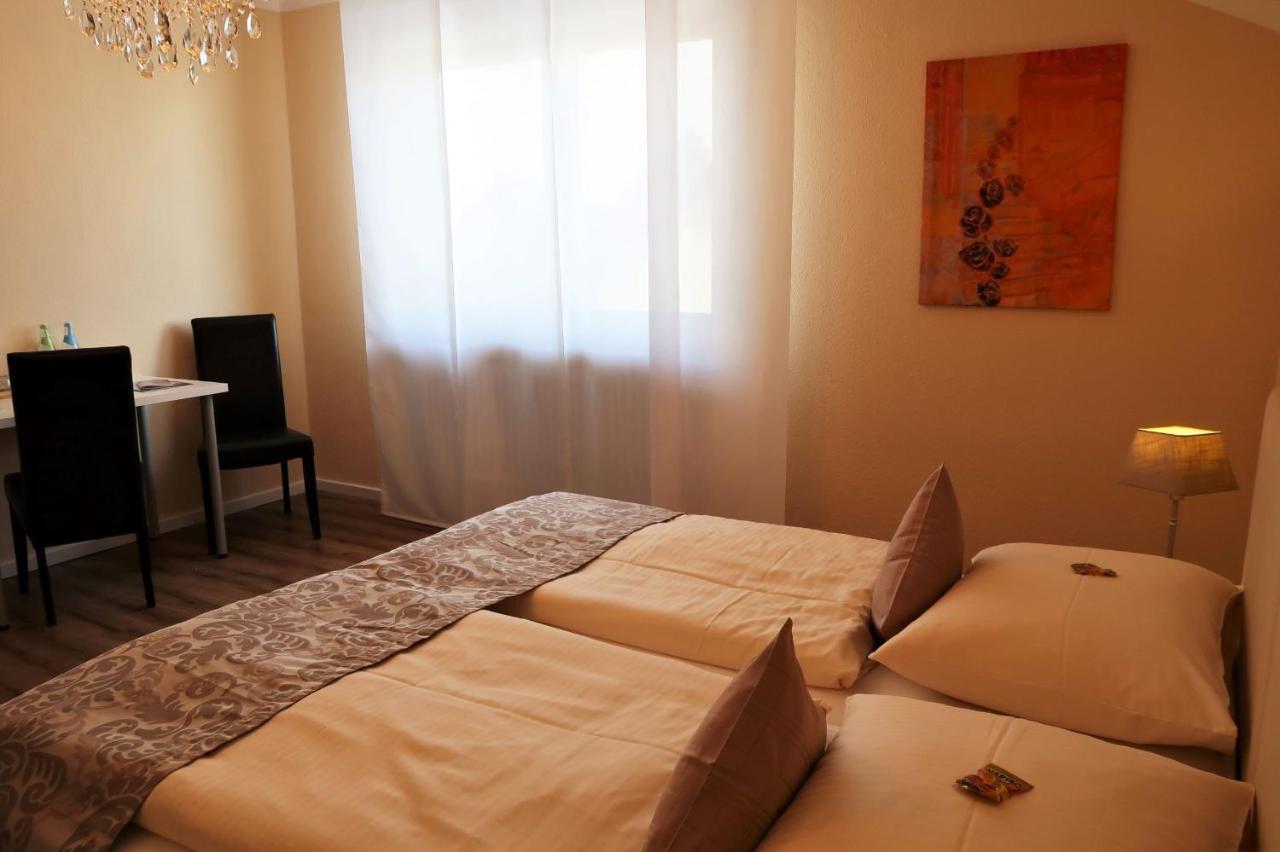 Hotel Garni Bellevue Bad Fussing Exterior photo